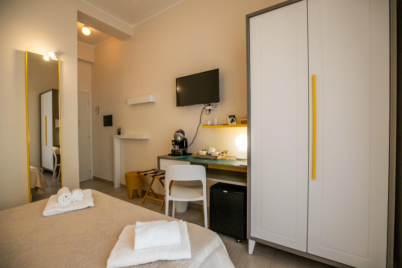 Residenza Eleonora Bed and Breakfast Salerno Buitenkant foto